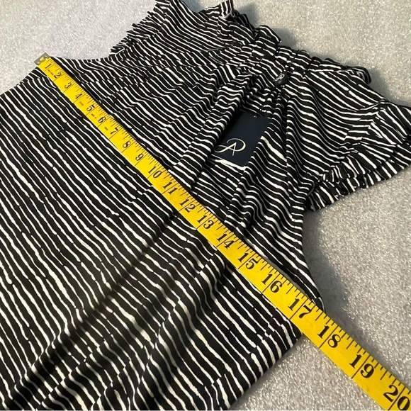 New ADRIANNA PAPELL Top Womens  Cap Sleeveless striped  Printed Ruffle Neck nwt - Picture 12 of 12